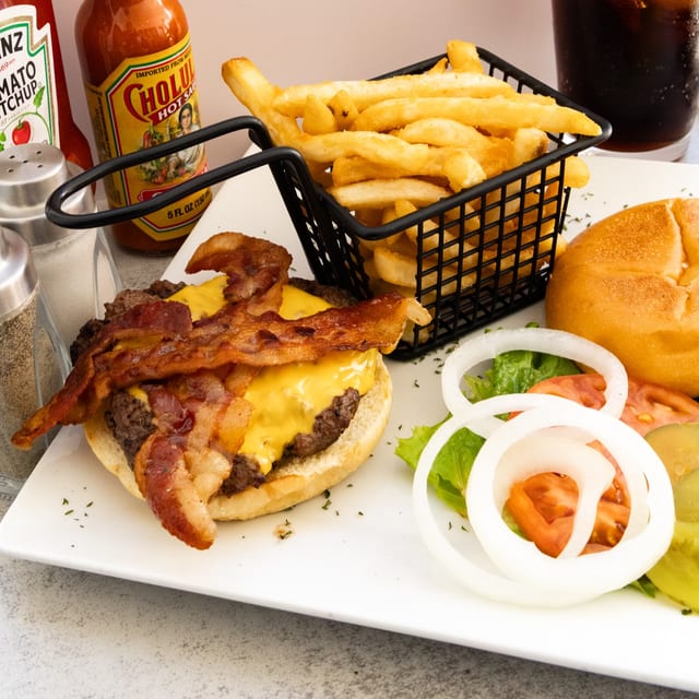 Goldies Burger.