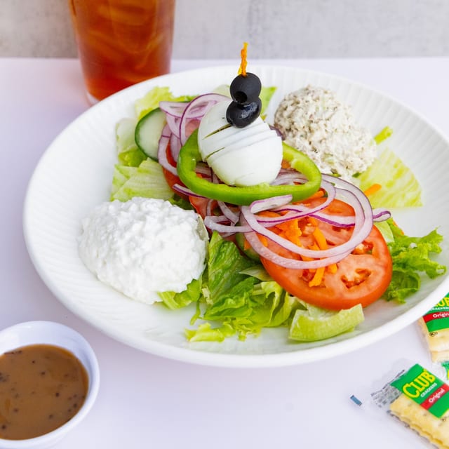 Goldies Salad Platter.